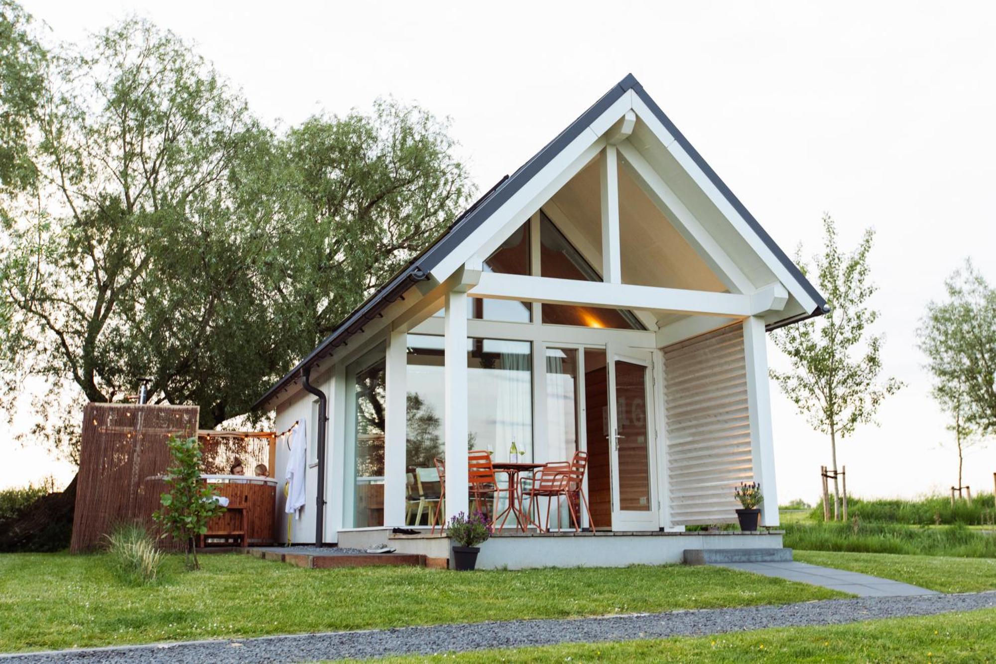 Tiny House - Optioneel Met Hottub Apartment Докьом Стая снимка