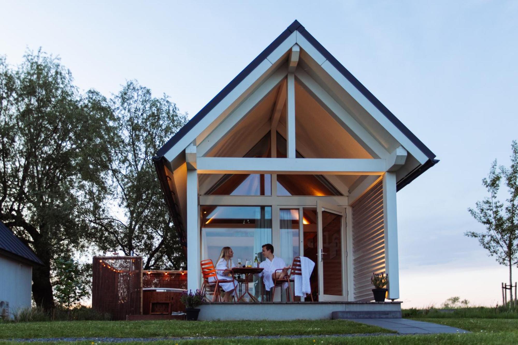Tiny House - Optioneel Met Hottub Apartment Докьом Стая снимка